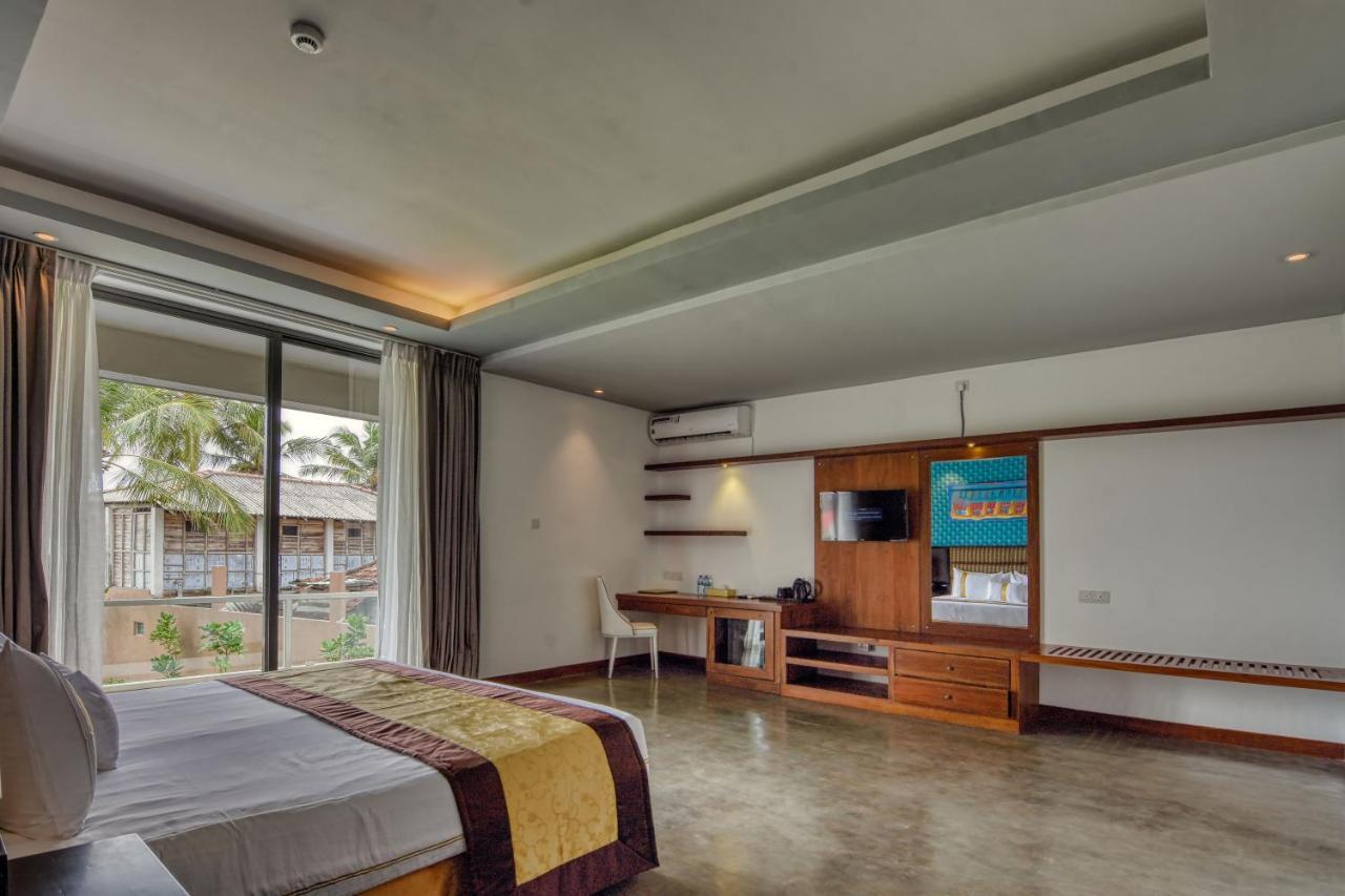 Golden Pearl Tangalle Beach Hambantota Exterior foto